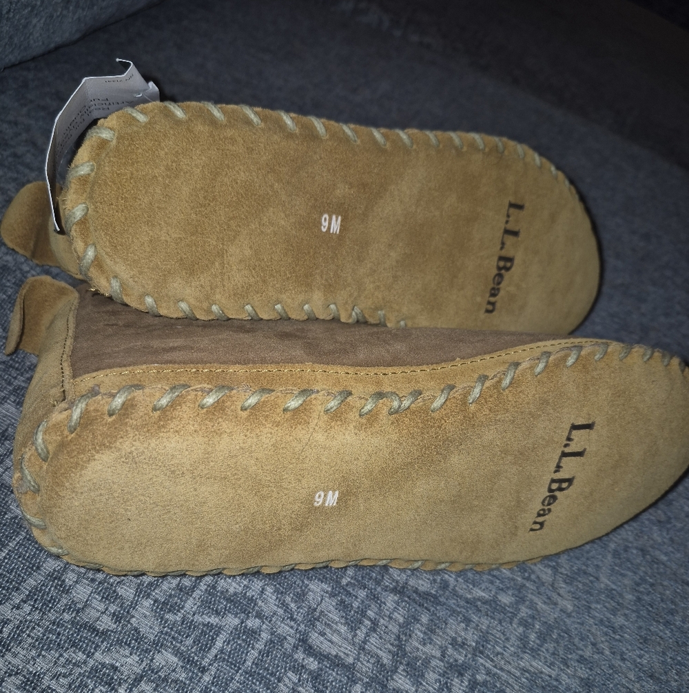 L.L. Bean Tan Suede Moccasin Slippers